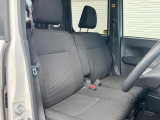 ドライバーによって運転しやすいポジションは異なり、あの車はどうなのか不安なこともありますよね。気になるお車は店頭で乗り込んでご確認いただけます♪