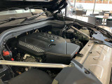 【ご納車前点検】BMW認定中古車は100項目の箇所を徹底的にチェック致します。機械的な箇所や電気系、コンピューターなどをご納車前に点検し、交換基準に達した部品は全て新品に修理返品した後にご納車致します。