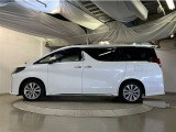 両側パワースライドドア付きだから、狭い駐車スペースなどでの 乗り降りラクラク!小さなお子さまのいるご家庭には嬉しい装備。