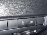 オートマチックハイビームとは、先行車や対向車のライトを認識し、ハイビームとロービームを自動で切り替える機能です。夜道の視界を確保します。詳細は販売店スタッフまでおたずねください。