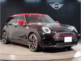 気密性の高いMINIは外観のかわいらしさとは裏腹に、外の雑音を遮り、高級感のある快適なドライブをお楽しみいただけます