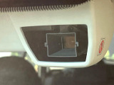 【アイサイトVer2】前方の車両等を検知し、衝突しそうな時は警報で注意を促し、ブレーキを踏む力をサポート。ブレーキを踏めなかった場合は衝突被害軽減ブレーキが作動、衝突回避をサポートします。