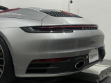 オプション:スポーツクロノ パッケージ モードスイッチ、タイヤ温度表示を含む、トラフィックジャムアシストを含むアダプティブクルーズコントロール