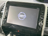 【大画面ナビ】人気の大型9インチナビを装備。存在感のある大画面はインパクト大!ナビ利用時のマップ表示は見やすく、テレビやDVDは臨場感がアップ!いつものドライブがグッと楽しくなります♪