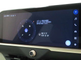 メーカー装着のディスプレイオーディオを装備しております。