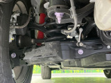 お車を安心してお乗りいただく為には、足回りの定期点検が欠かせません。サービスサポート(有償保証)では無料点検もご提供しており、安心のカーライフをお過ごしいただけるサポート体制が整っています。