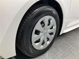 トヨタ純正ホイールキャップ装着車になります♪