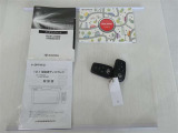 取扱説明書、メンテナンスノートが揃っています。スマートキーは、カギを取り出す手間がなく施錠開錠・エンジン始動ができる便利なキーです。