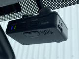 【ドライブレコーダー】映像・音声などの運転中の記録を残します。事故などを起こした起こされた時の証拠になりえますので、もしも時でも安心ですね。