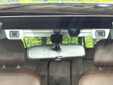 【アイサイトVer3】前方の車両等を検知し、衝突しそうな時は警報で注意を促し、ブレーキを踏む力をサポート。ブレーキを踏めなかった場合は衝突被害軽減ブレーキが作動、衝突回避をサポートします。