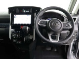 運転席のハンドル・シートは高さ調整が可能です