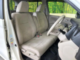 運転席シート廻りは使用感も少なく、良好な状態となっています。丁寧に使われていたことがよくわかりますね。