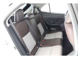 ■車内クリーニング■専門スタッフが見えないところまで徹底洗浄!車内のニオイもリフレッシュ!目に見えないところまで美しくがモットーです。だから、当店の中古車は内装にも自信があります!
