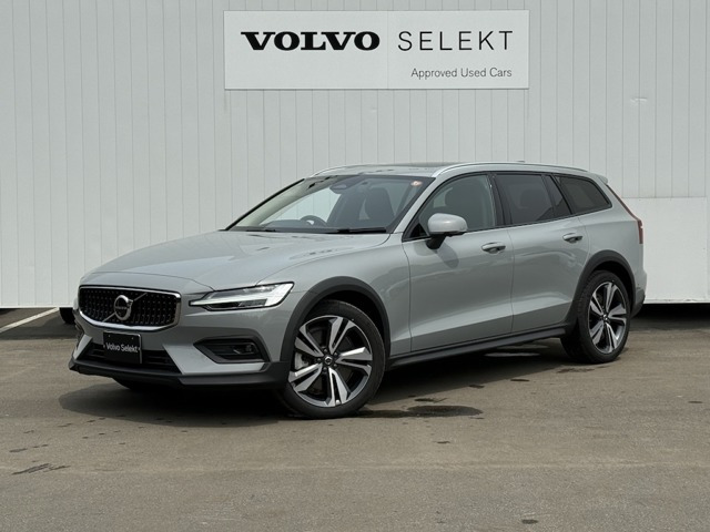 ボルボ V60クロスカントリー 