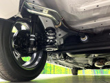 お車を安心してお乗りいただく為には、足回りの定期点検が欠かせません。サービスサポート(有償保証)では無料点検もご提供しており、安心のカーライフをお過ごしいただけるサポート体制が整っています。