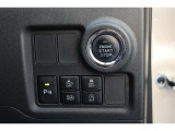 ■衝突回避支援機構■自動車に搭載したレーダーやカメラからの情報をコンピュータが解析し、運転者への警告やブレーキの補助操作などを行います。事故予防に!