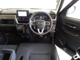 視界良好、操作しやすい運転席です。