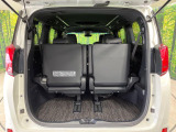 普段のお買い物や通勤、送迎等に十分な荷室スペースを確保しております。セカンドシートを倒すと、大きな荷物の積載も可能です♪