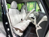 運転席シート廻りは使用感も少なく、良好な状態となっています。丁寧に使われていたことがよくわかりますね。