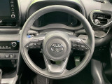 【純正革巻きステアリング】上質な革を使用することで、手にしっかり馴染みとても運転しやすいハンドルです♪