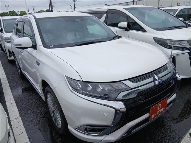 三菱 アウトランダーPHEV 