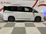 全国販売納車承ります。北は北海道から南は沖縄まで、ご自宅までお車をお届け致します。遠方にお住まいの方もお気軽にお問い合わせください。