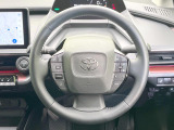 【純正革巻きステアリング】上質な革を使用することで、手にしっかり馴染みとても運転しやすいハンドルです♪