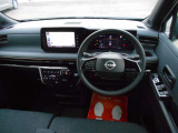 運転席 視界がよく操作しやすいスイッチ類がドライブをサポートいたします!