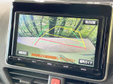 【バックカメラ】駐車時に後方がリアルタイム映像で確認できます。大型商業施設や立体駐車場での駐車時や、夜間のバック時に大活躍!運転スキルに関わらず、今や必須となった装備のひとつです!