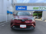 スタイリッシュなレッド