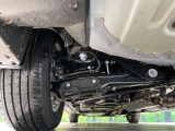 お車を安心してお乗りいただく為には、足回りの定期点検が欠かせません。サービスサポート(有償保証)では無料点検もご提供しており、安心のカーライフをお過ごしいただけるサポート体制が整っています。