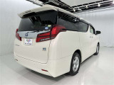 沢山乗れるのがこの車の魅力!2台で移動しないと・・・なんて時もこの車なら1台で!大活躍です♪