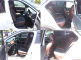 ☆上質なレザーシートで高級感のある車内です。リアシートの足元も広くゆったりとしています。
