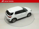 ワンオーナー、禁煙車、CD、ワンセグTV、バックカメラ、シートヒーター(運転席&助手席)、LEDヘッドライト