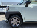 届出済未使用車/4WD/純正ディスプレイオーディオ/バックカメラ/純正エンジンスターター/シートヒーター/スマートキー/クルーズコントロール/スカイフィールトップ/オートライト/スマートアシスト