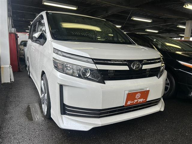 トヨタ ヴォクシー 