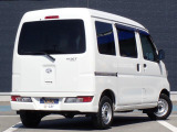 オリックス認定中古車は御納車前に全車12または24ヶ月月点検を実施しオイル、エレメント、全ワイパーゴム、エアコンフィルターは無条件で新品に交換致します。安心の充実整備です。