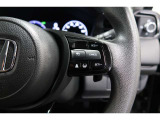 Hondaセンシングの機能のひとつ、アダプティブクルーズコントロール付!アクセルから足を離しても設定したスピードと前車との車間を保ち走行してくれます!車線維持もアシスト☆高速道路で疲労軽減ですね☆
