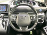 【ステアリングスイッチ】運転中、前方から目線をそらすことなく、オーディオ等の操作が可能な便利機能!安心&快適なドライブを演出してくれます♪