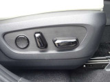 【運転席・助手席8Way調整式パワーシート】運転席電動ランバーサポート付
