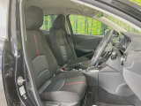 運転席シート廻りは使用感も少なく、良好な状態となっています。丁寧に使われていたことがよくわかりますね。