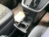 ★中古車なので、傷や凹みは多少はございます。小さな傷から大きな傷までさまざまです。大きな傷凹みは鈑金塗装修理後にお渡しを致しております。自社鈑金工場完備ですので、スピーディーな対応が可能です!