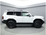 ホイール:4X4エンジニアリングサービス ブラッドレーV  18インチ 8.5J+52 でワンランク上のカスタマイズに!タイヤ:ヨコハマジオランダーX-AT 275/70R18 ツーザイズUP オーバ