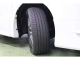 タイヤサイズ 205/60R16。