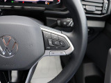厳格な専門教育を受け、フォルクスワーゲン車をケアし続けて培った豊富な知識と専門機器を使いこなす熟練の技術をもとに、あなたのクルマを的確に診断してベストコンディションに仕上げます。