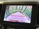 【バックカメラ】駐車時に後方がリアルタイム映像で確認できます。大型商業施設や立体駐車場での駐車時や、夜間のバック時に大活躍!運転スキルに関わらず、今や必須となった装備のひとつです!