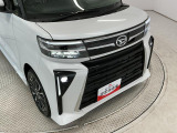 ヘッドライトには目立つくすみも無くクリアに仕上がっております。ポリッシャーでのみがきの工程を取り、ツヤのあるキレイな状態へ。