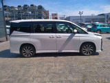 スライドドアは、開口部が広く乗降性の良いお車です