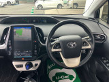 広々とした車内空間です。