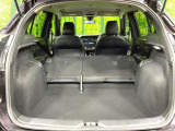 普段のお買い物や通勤、送迎等に十分な荷室スペースを確保しております。セカンドシートを倒すと、大きな荷物の積載も可能です♪